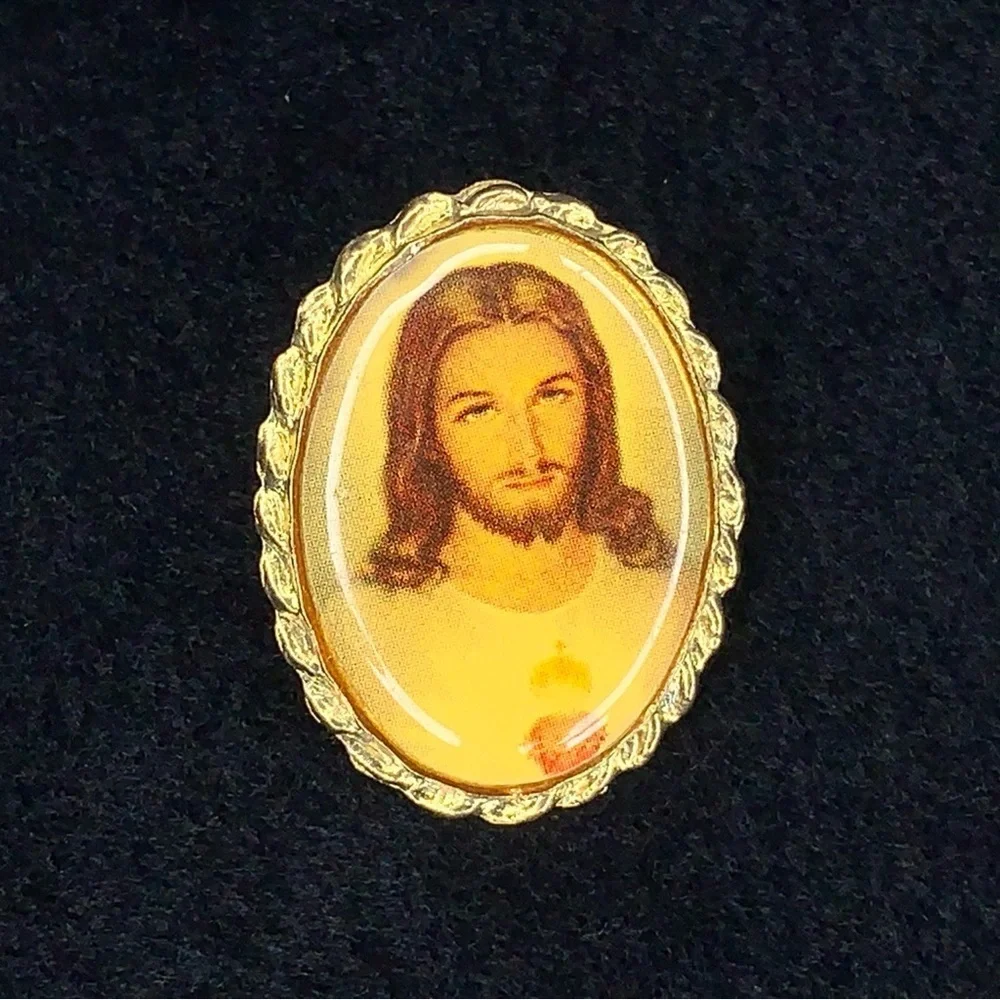 Vintage Sacred Heart of Jesus Christ Pin Lapel Religious Relic Rope Medal Frame